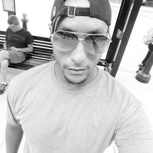 Meet your Posher, Derrick